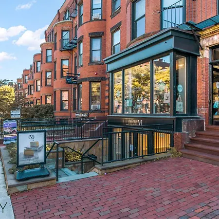 304 Newbury Street By Thatch