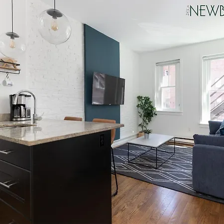 304 Newbury Street By Thatch 4* Boston