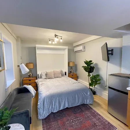 Renovated Studio, Near Hospitals, Mbta Boston
