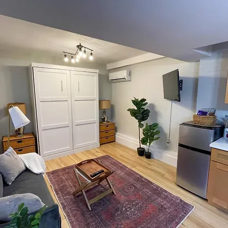 Apartment Renovated Studio, Near Hospitals, Mbta
