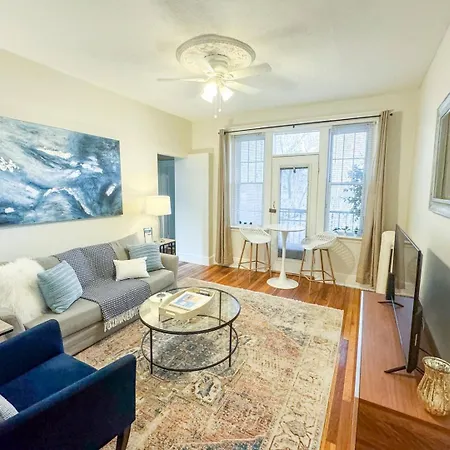 2 Bed, In Unit Laundry, College, Balcony Boston