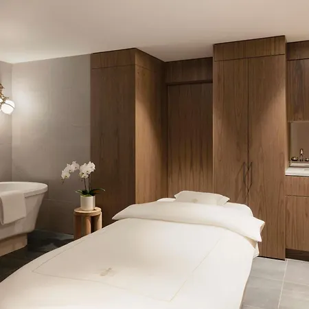 Raffles 5*