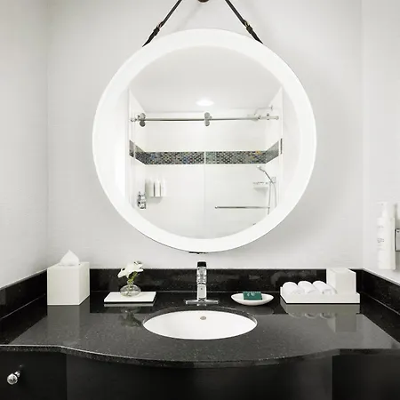 Hilton Back Bay Hotel