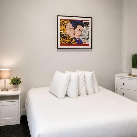 Beautiful 2bedroom In The South End - Ground Level Unit
