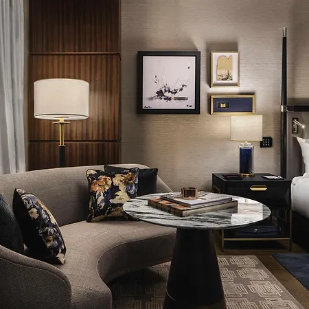 Raffles 5*