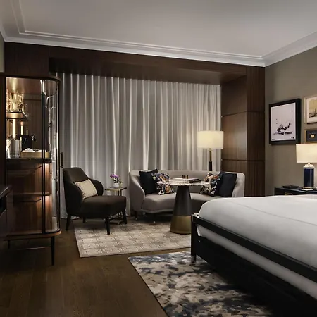 Raffles 5* Boston