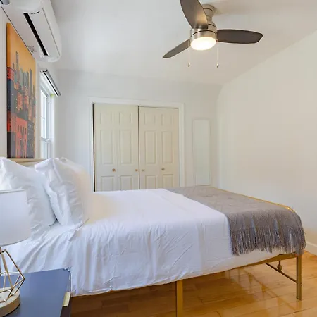 Spacious 5br Near Fenway Parking Holiday home Boston