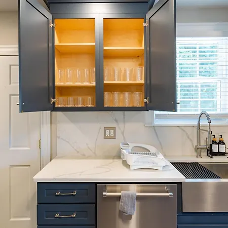 Spacious 5br Near Fenway Parking Holiday home Boston