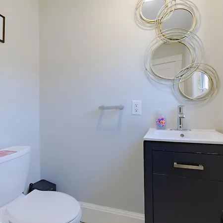 Spacious 5br Near Fenway Parking * Boston