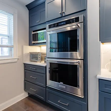 Spacious 5br Near Fenway Parking