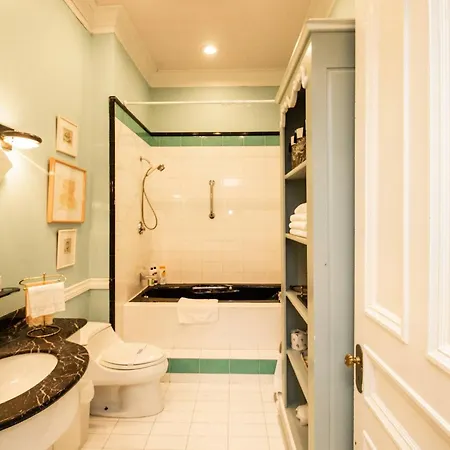 Back Bay Efficiency Unit, Pvt Bath, Kitchenette