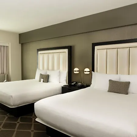 Commonwealth 5* Boston