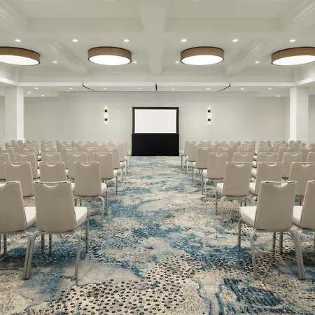 Hilton Back Bay 3*