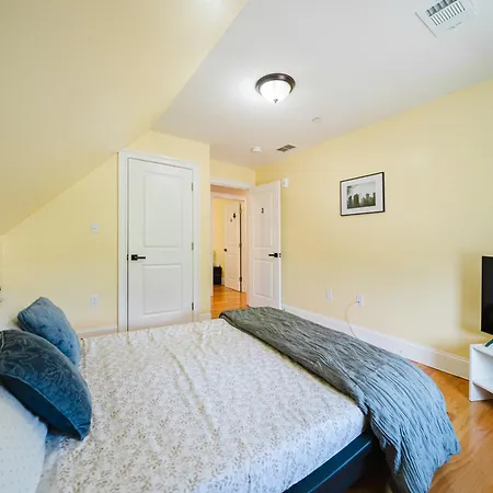 Family-Friendly 4Br Boston Stay Near Franklin Park, Free Parking, Near Mtba 233-3