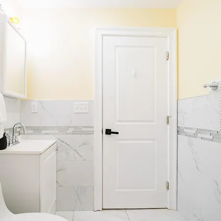 Family-Friendly 4Br Boston Stay Near Franklin Park, Free Parking, Near Mtba 233-3 Apartment *