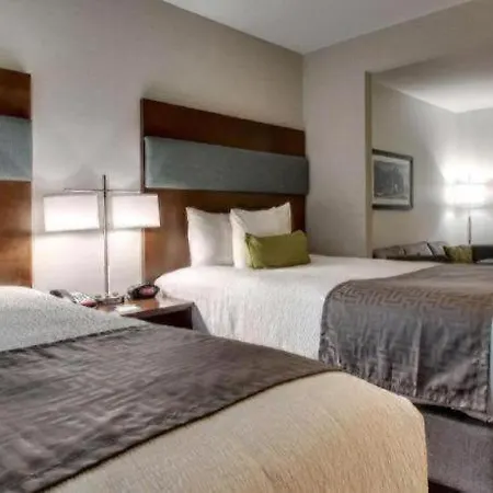 Roundhouse Hotel