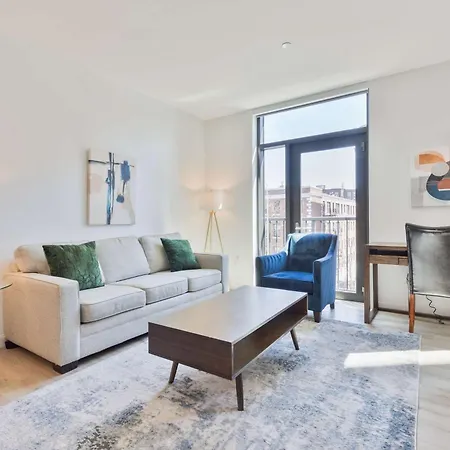 Apartment Gorgeous With Kitchen With Gym *
