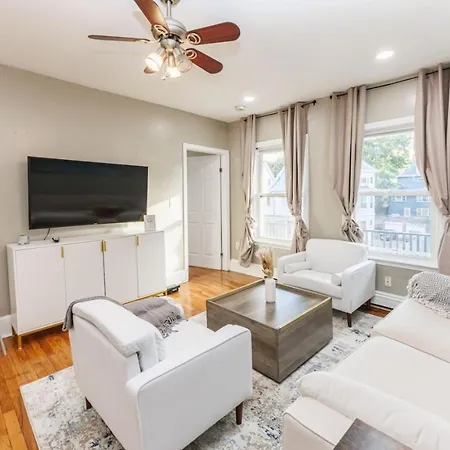 In-unit Laundry Your Family And Friends Space Apartment