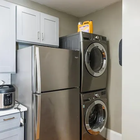 Apartment In-unit Laundry Your Family And Friends Space