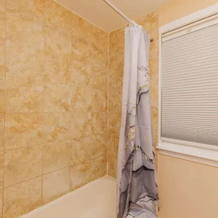 Apartment In-unit Laundry Your Family And Friends Space