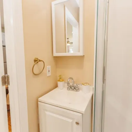 Apartment In-unit Laundry Your Family And Friends Space
