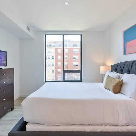 Gorgeous With Kitchen With Gym Apartment *
