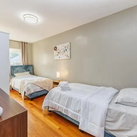 In-unit Laundry Your Family And Friends Space Apartment *