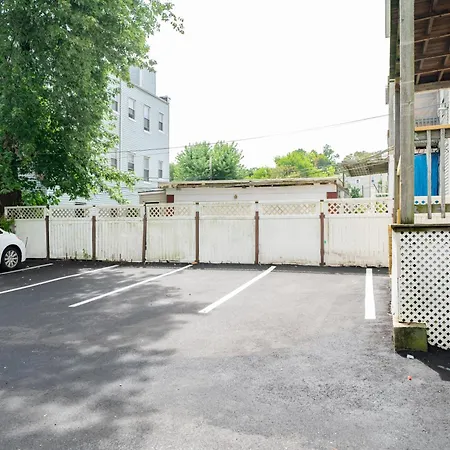 Stylish 4br Boston, Pet-friendly Near Savin Hill, I-93 & Red Line 30-1 Boston