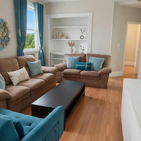 Spacious 4br Near Subway, Sleeps 8per Easy Access To Downtown *
