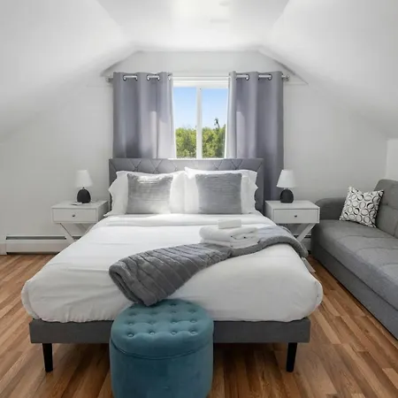 Spacious 4br Near Subway, Sleeps 8per Easy Access To Downtown