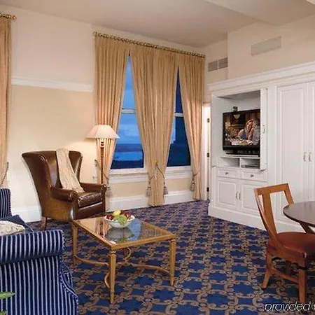 Marriott Vacation Club At Custom House,   Hotel