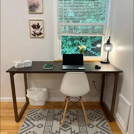 -no17- Comfy Private In A House - Walking Distance To College And Line T Station - Centrally Located At Brighton Boston