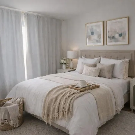 Sullivan Heritage 1847 - Queen Private Bathroom In A Private Guest house 3*