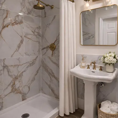 Sullivan Heritage 1847 - Queen Private Bathroom In A Private Boston