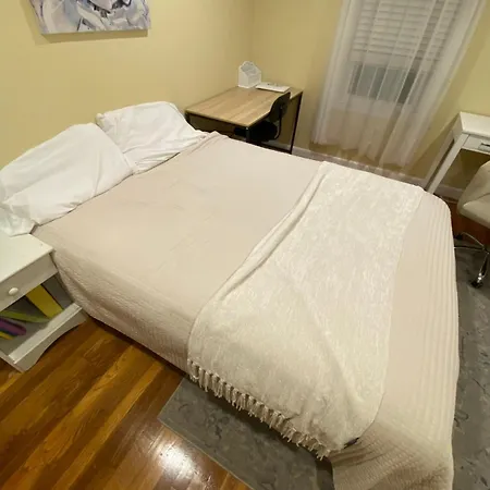 Spacious With Great Amenities *