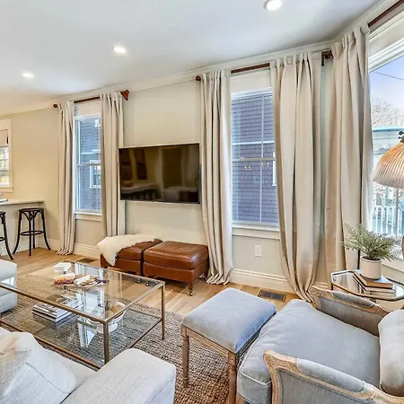 Holiday home Cozy Near T Boston