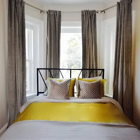 Stylish Comfortable Luxury Near T Holiday home Boston