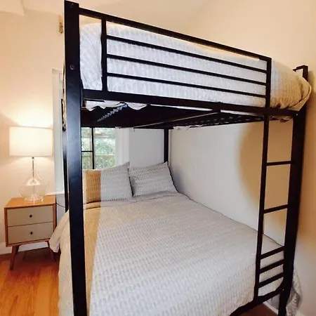 Holiday home Stylish Comfortable Luxury Near T Boston
