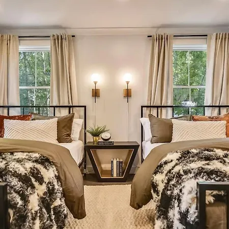 Luxe Near T