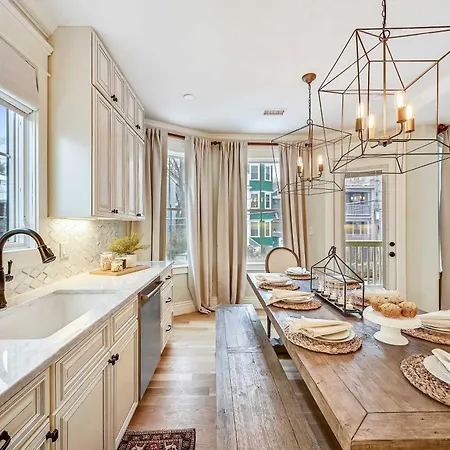 Contemporary Farmhouse-style Retreat Near T *