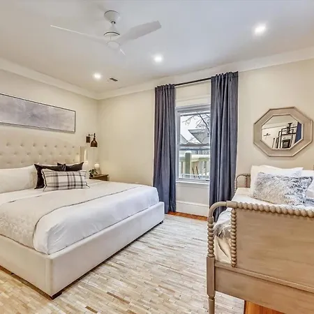 Spacious New Renovation Near T Holiday home Boston