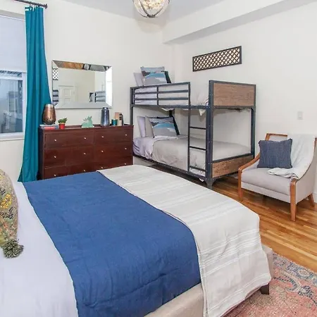 Expansive Essential Triplex Near T Holiday home