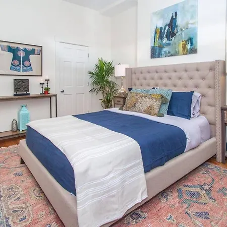 Cozy Oasis Near South End Boston