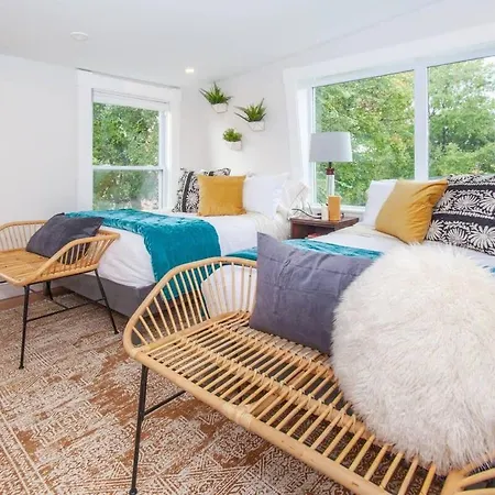 Expansive Essential Triplex Near T Holiday home Boston