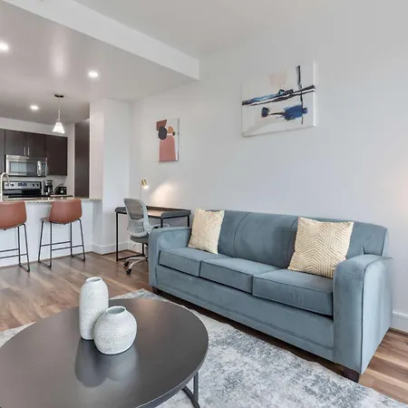 Modern Heart Of Seaport Apartment Boston