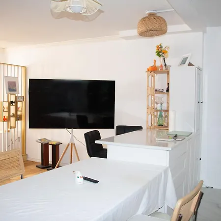 Furnished 1br In Downtown
