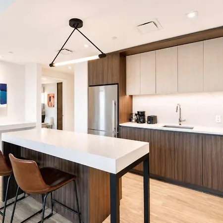 Apartment Luxury Seaport Rooftop & Pool