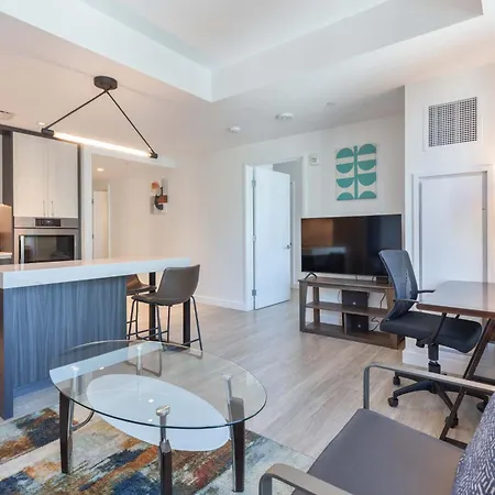 Apartment Seaport Retreat - Rooftop Pool & Gym Boston