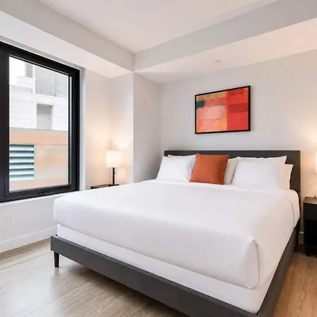 Apartment Luxury Seaport Rooftop & Pool