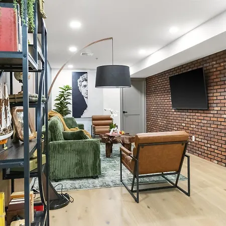North End 2-story Penthouse | Prime Location Apartment *